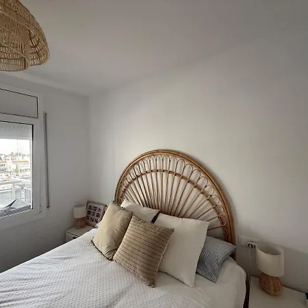 Exclusive With Canal Views *