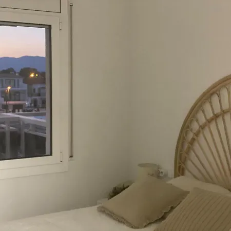 Exclusive With Canal Views Empuriabrava